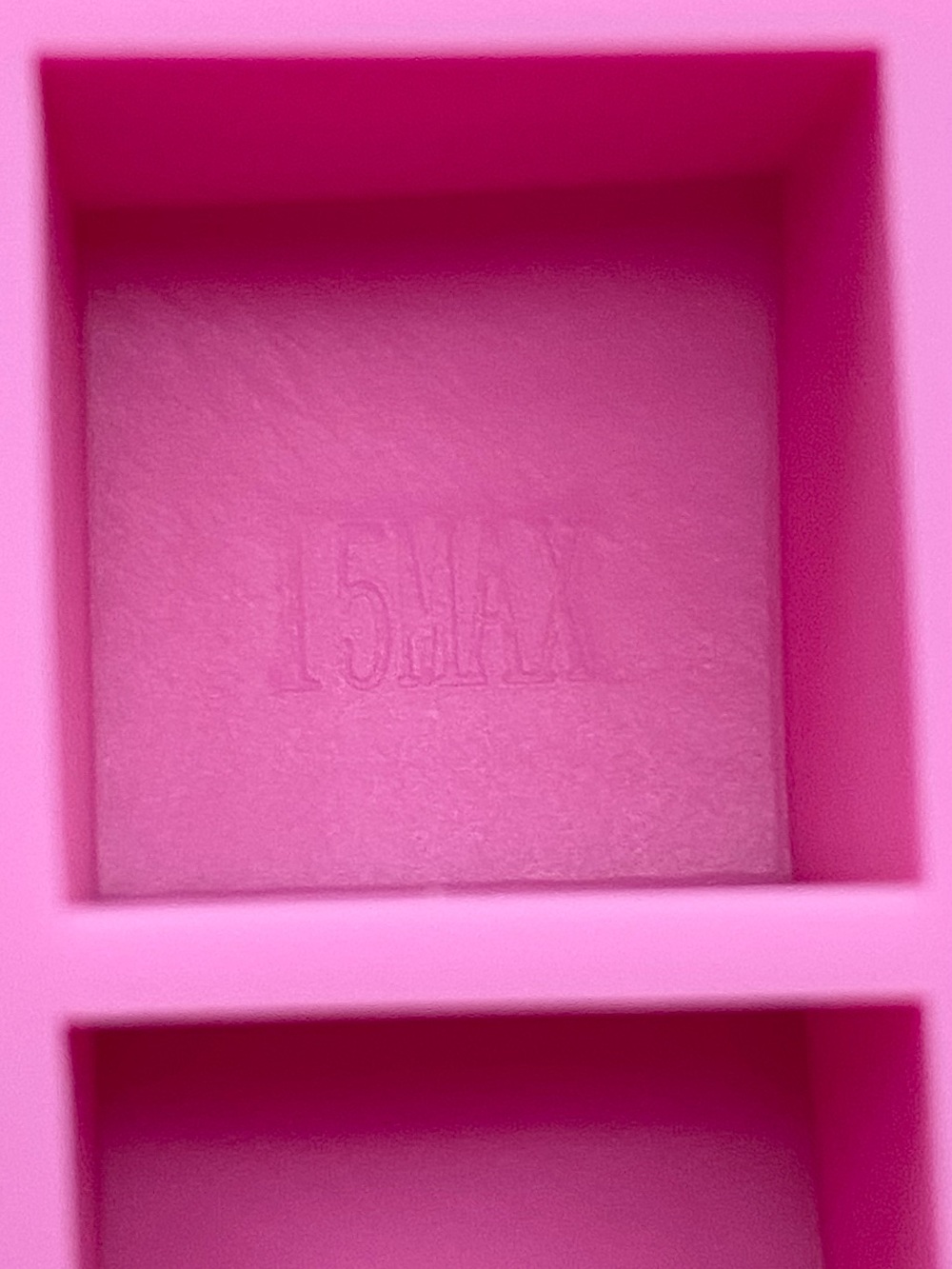 RHODE iPhone 15 Max  Pink Lip Case - Picture 4 of 4
